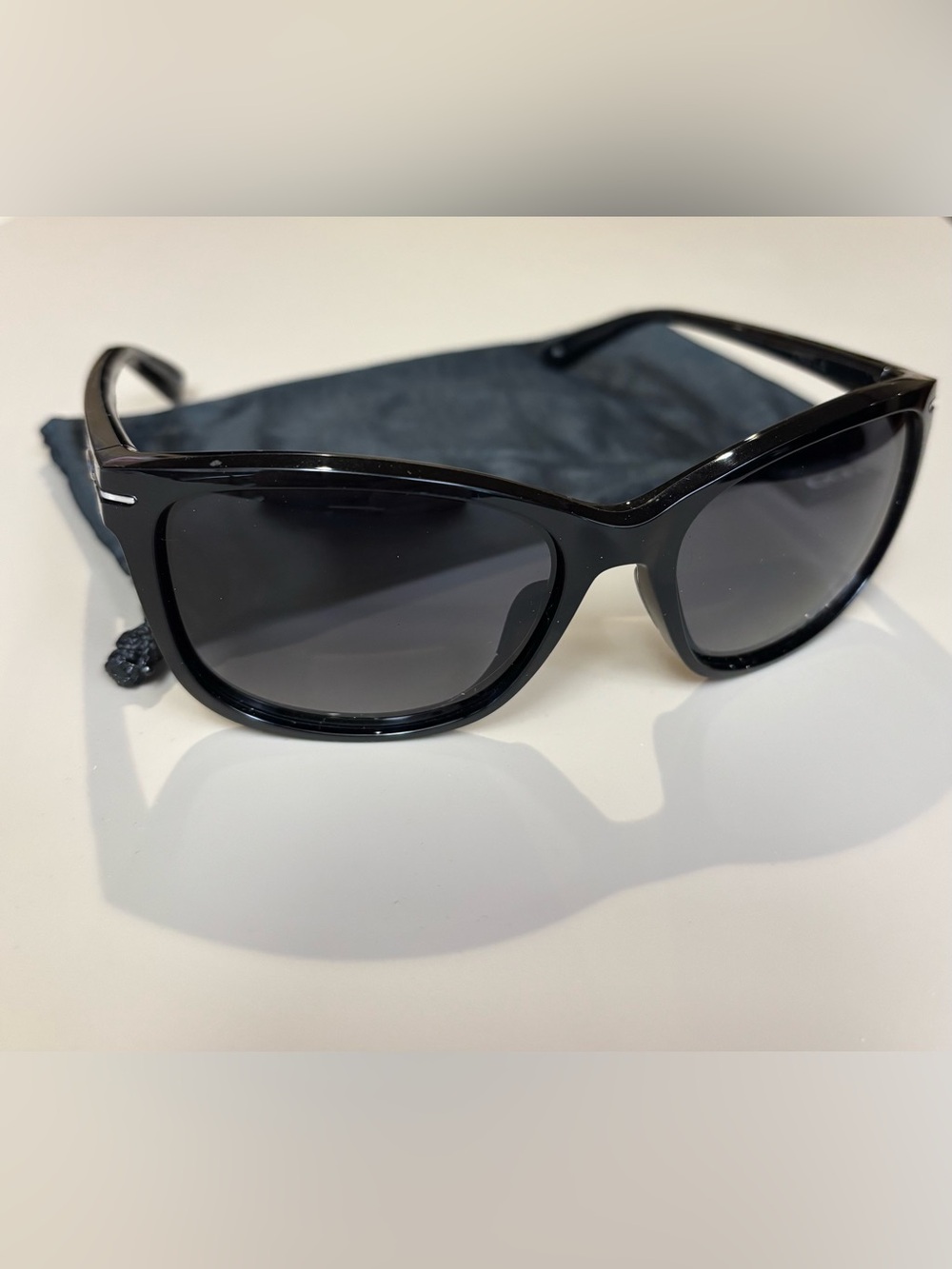 Oakley Black Polarized Sunglasses - Classic UV Protection